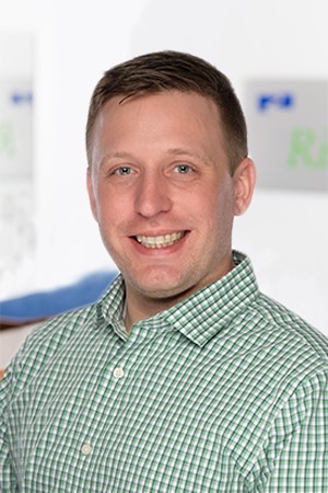 Ganser Lou GRC BKG 300X450