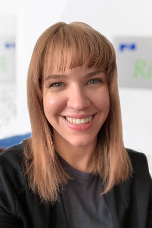 Sloanesamantha BKG 300X450