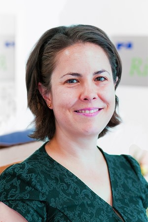 Denovaisabel3 BKG 300X450