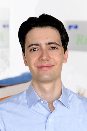 Urrycharles2 BKG 300X450