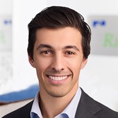 Sorrentiash Withbkg 052025 300X450