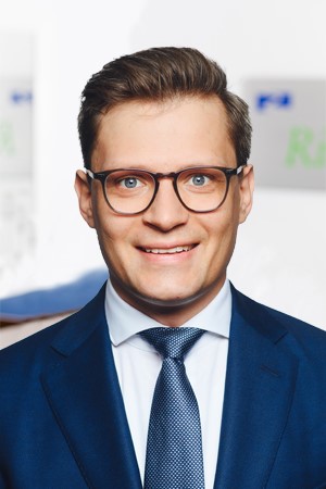 Tomaschkonico2 BKG 300X450